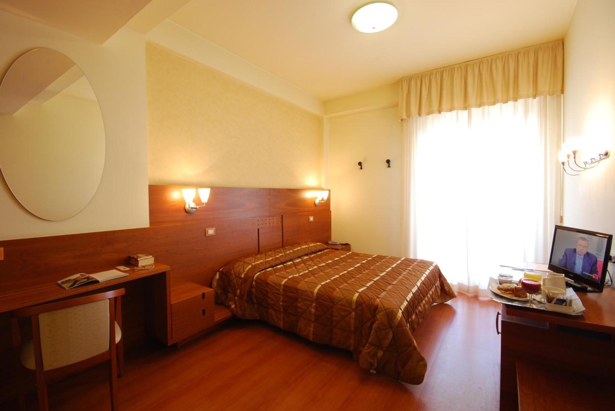 Hotel Gala Pesaro Extérieur photo