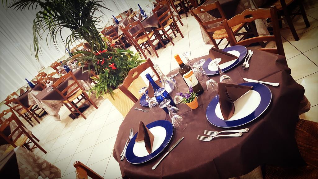 Hotel Gala Pesaro Extérieur photo